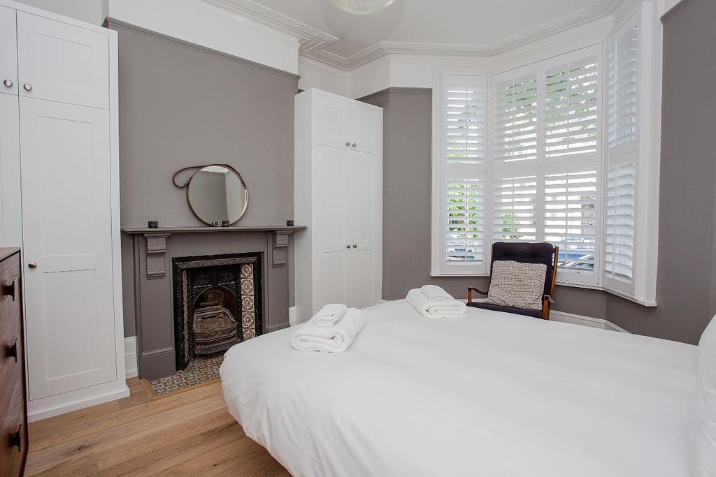Stunning 2-bedroom With Outdoor Patio Apartment