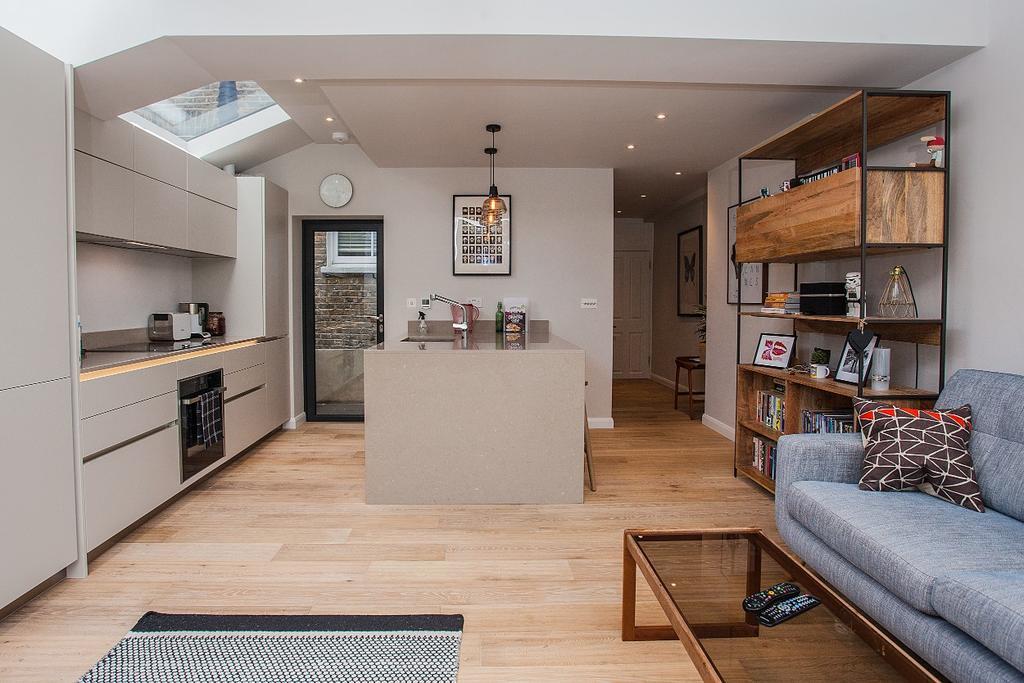 Stunning 2-bedroom With Outdoor Patio * London