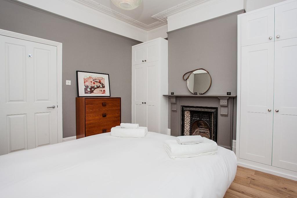Stunning 2-bedroom With Outdoor Patio Appartamento